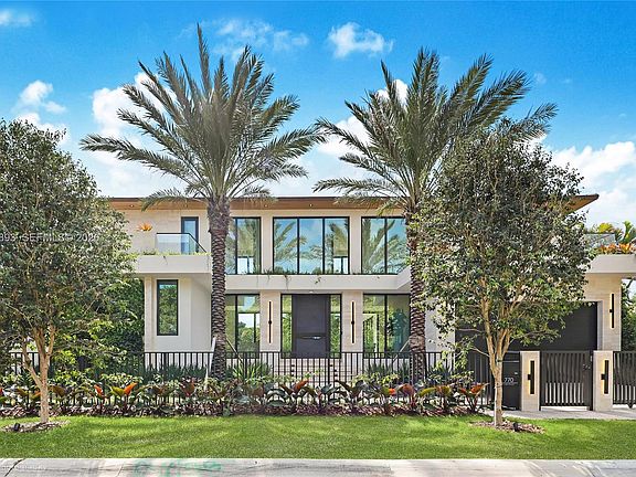 2nd image of 770 Lake Rd