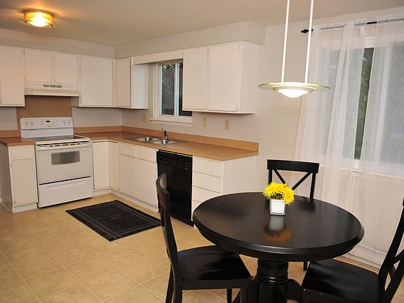 Plenty of cabinets