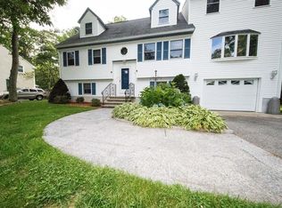 12 Mirror Rd, Billerica, MA 01821