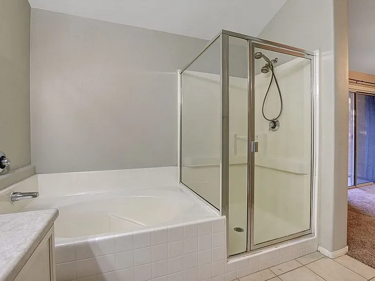 716 Peachy Canyon Cir #103 — Photo 28