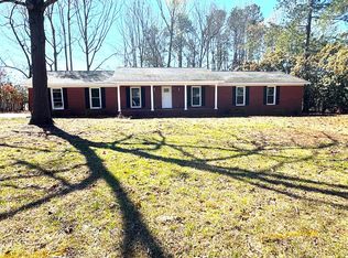 106 Wilton St, Greenwood, SC 29649