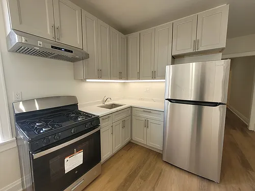 4441 S Wood St #1 Photo 1