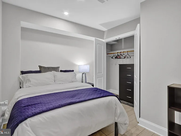 1167 Morse St NE #B1 — Photo 11