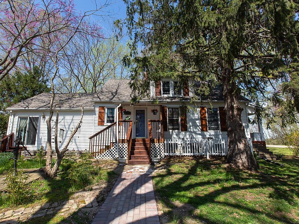 1st image of 4553 Mascoutah Ave