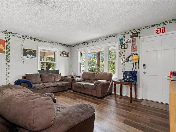 4th image of 1465 Mamie Dr