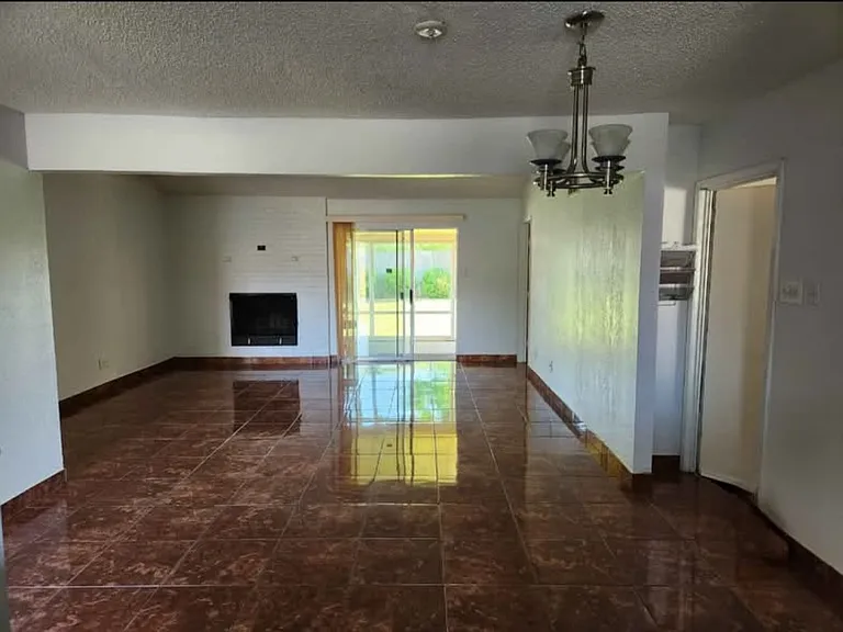 6460 Old Mill Cir — Photo 8
