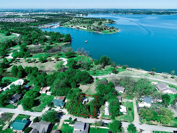 3rd image of 127 Park Dr