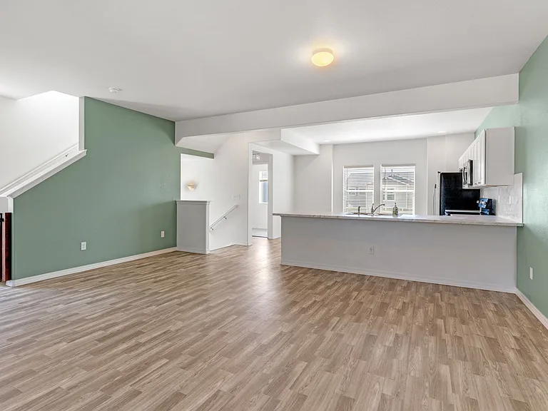 897 Technology Ct — Photo 7