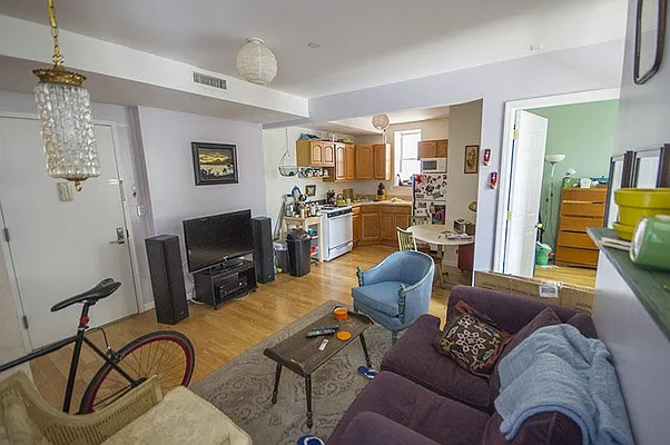 Rented by Level Group | media 19