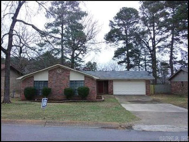 3 bed, 2.0 bath, 1440 sqft, $1,500 — Photo 1