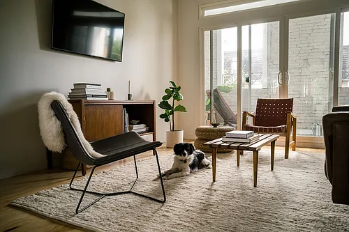 1713 Locust St Photo 1