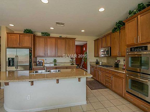 2nd image of 1837 Luna Vista Pl