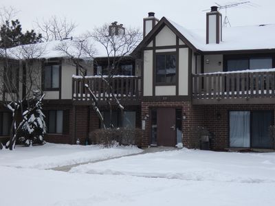 221 Uteg St APT D, Crystal Lake, IL, 60014