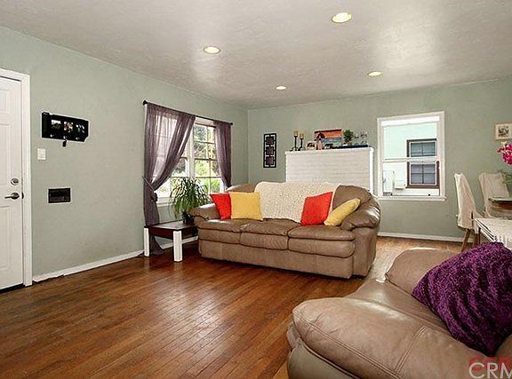 3rd image of 851 Mission St