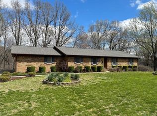 18243 Lake Circle Dr, Dexter, MO 63841
