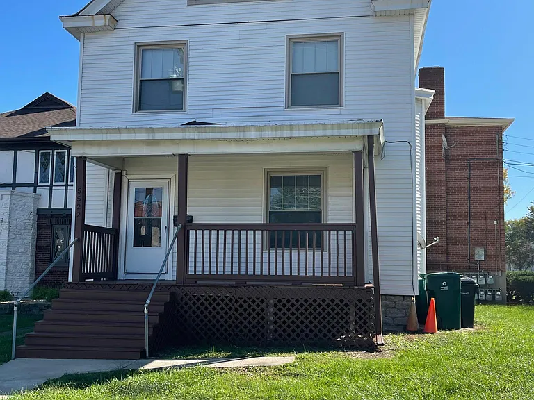 5522 Montgomery Rd — Photo 1
