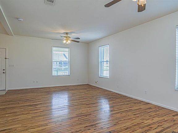4th image of 1117 9th St