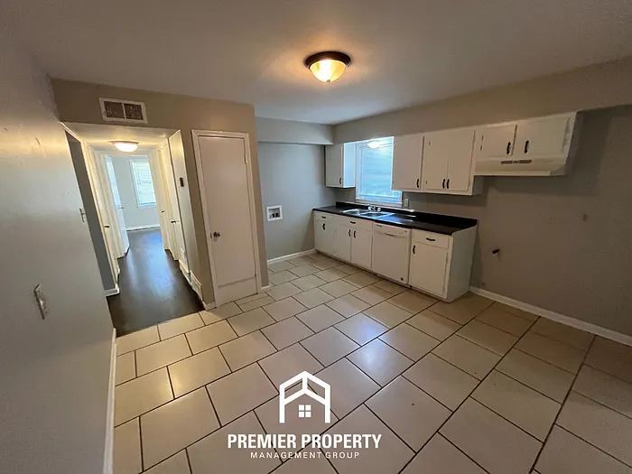 4633 Berta Rd — Photo 4