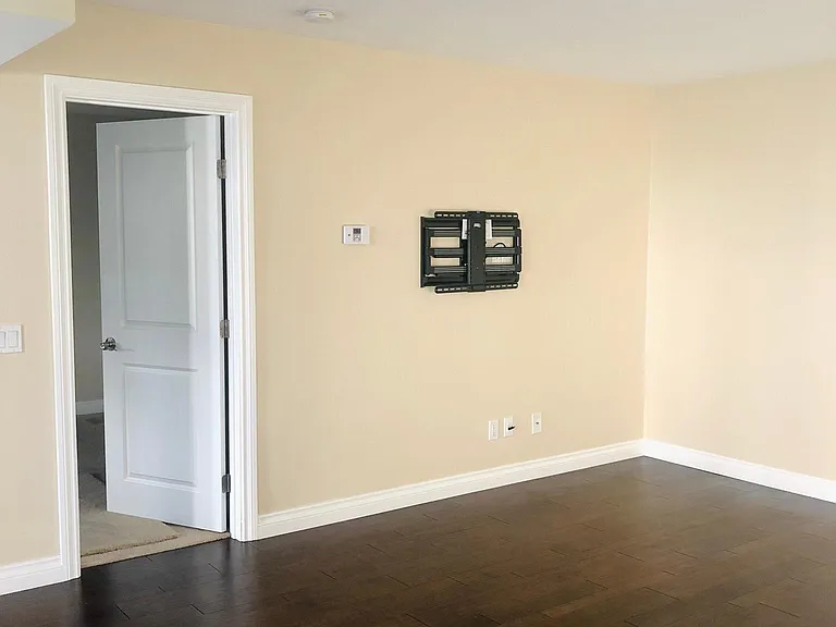 8536 Summerdale Rd #103 — Photo 11