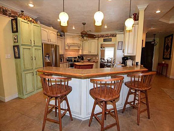 5th image of 2836 Christy Dr