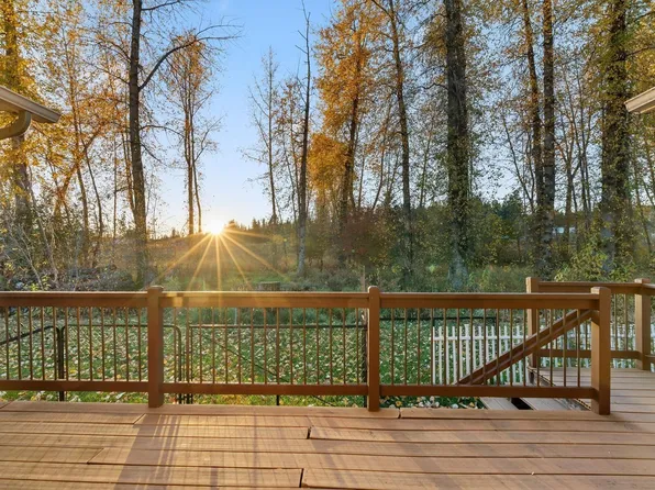 158 11th St, Priest River, ID 83856