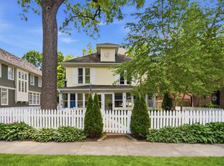 233 E Center Ave, Lake Bluff, IL 60044