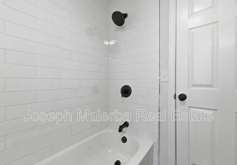 848 Bank St — Photo 42