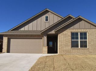 913 SW 79th St, Lawton, OK 73505
