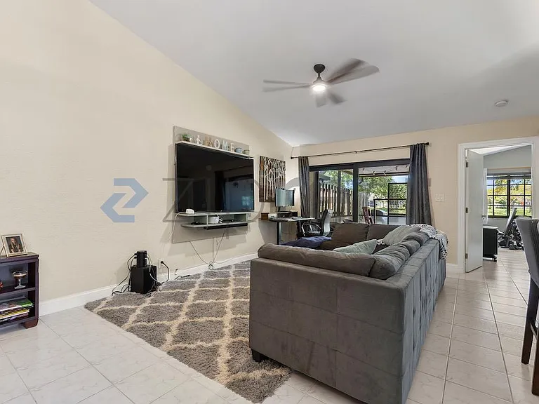 5140 NW 11th Dr — Photo 21