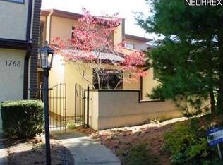 1768 Brookwood Dr, Akron, OH 44313