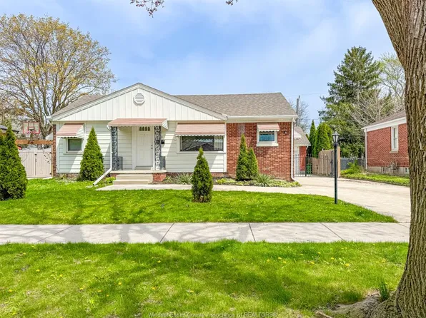 2628 Randolph Ave, Windsor, ON N9E 3C9