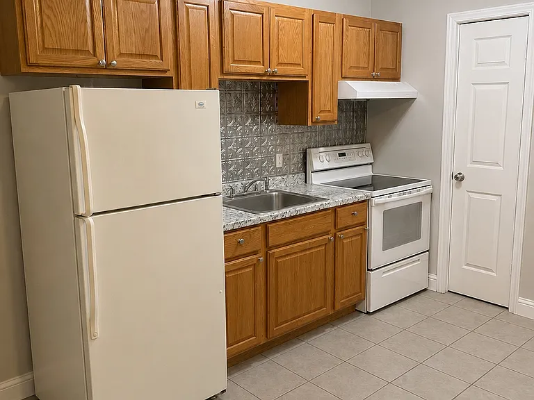 31 Indian Leap St #3 — Photo 7