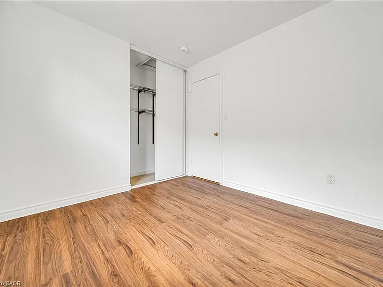 347 Keewatin Ave #MAIN LEVEL — Photo 16