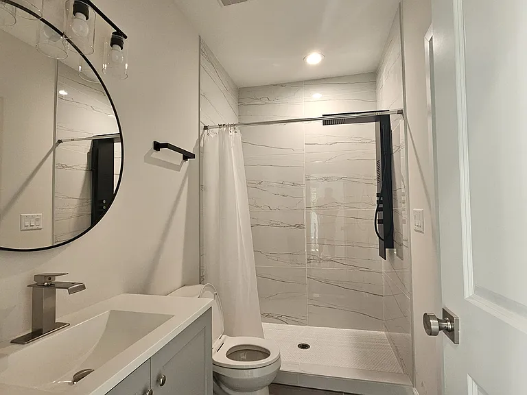 Ensuite bath