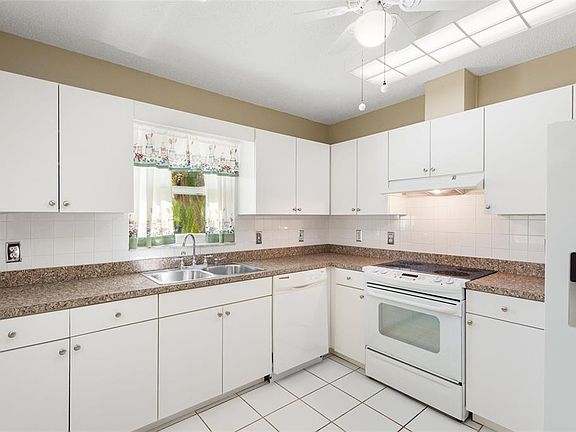 2nd image of 679 FORT DUQUESNA DRIVE