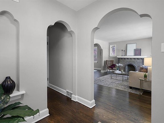4th image of 6112 Leona St