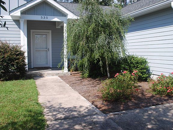 2nd image of 535 Holly Rd