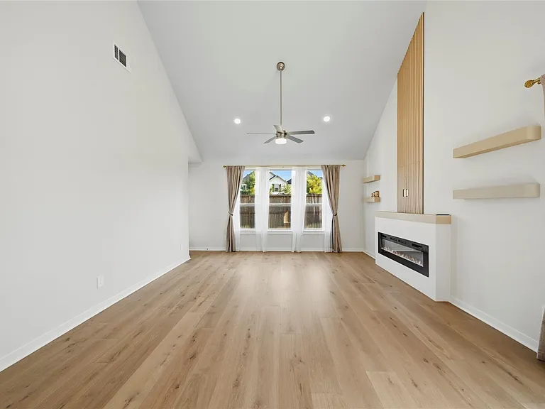 29821 Ellwood Ln — Photo 15