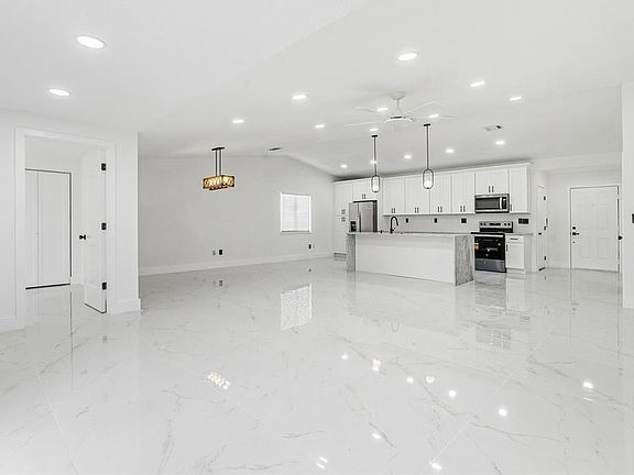 4th image of 5308 BLACK PINE DRIVE