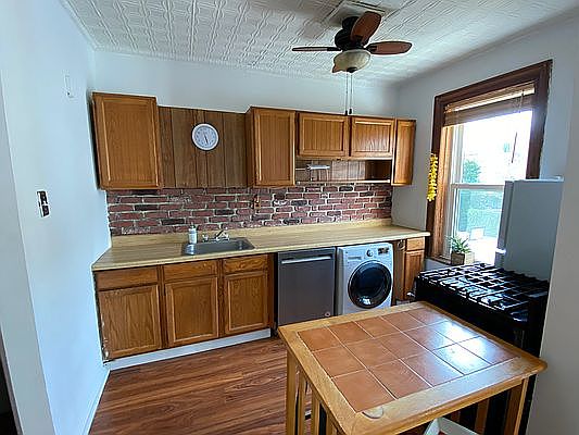 4th image of 723 Greenwood Ave #2