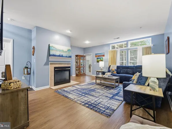 302 Driftwood Ln #302, Solomons, MD 20688