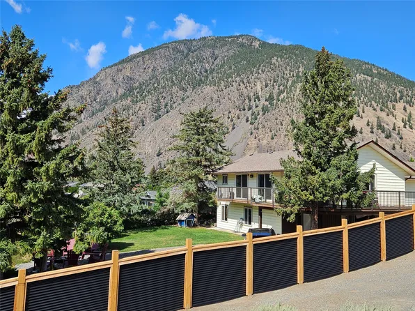 429 3rd Ave, Keremeos, BC V0X 1N2