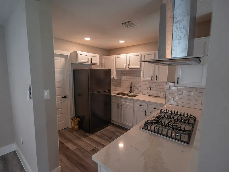 2465 Garapan Dr — Photo 10