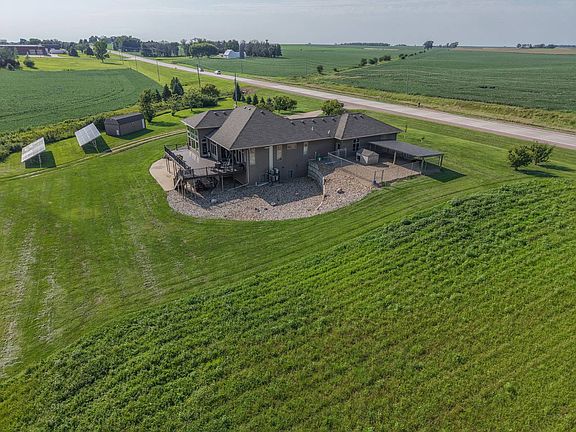 5th image of 515 W Park St
