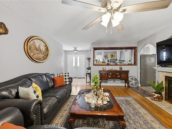 3rd image of 8416 Fable Ave