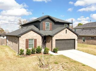 420 Magnolia St, Richwood, TX 77566
