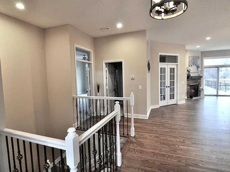 10413 Spyglass Dr — Photo 17