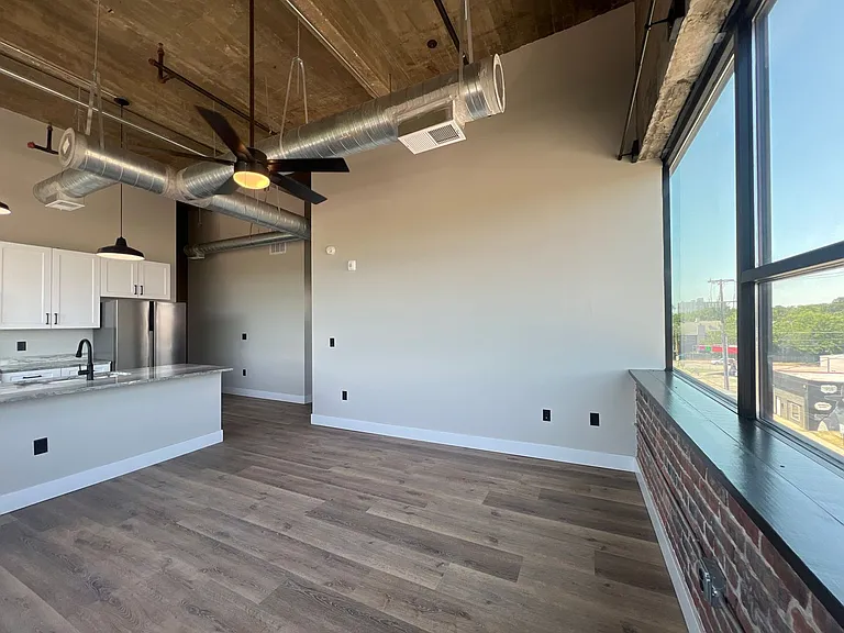 119 E Princess Anne Rd — Photo 107
