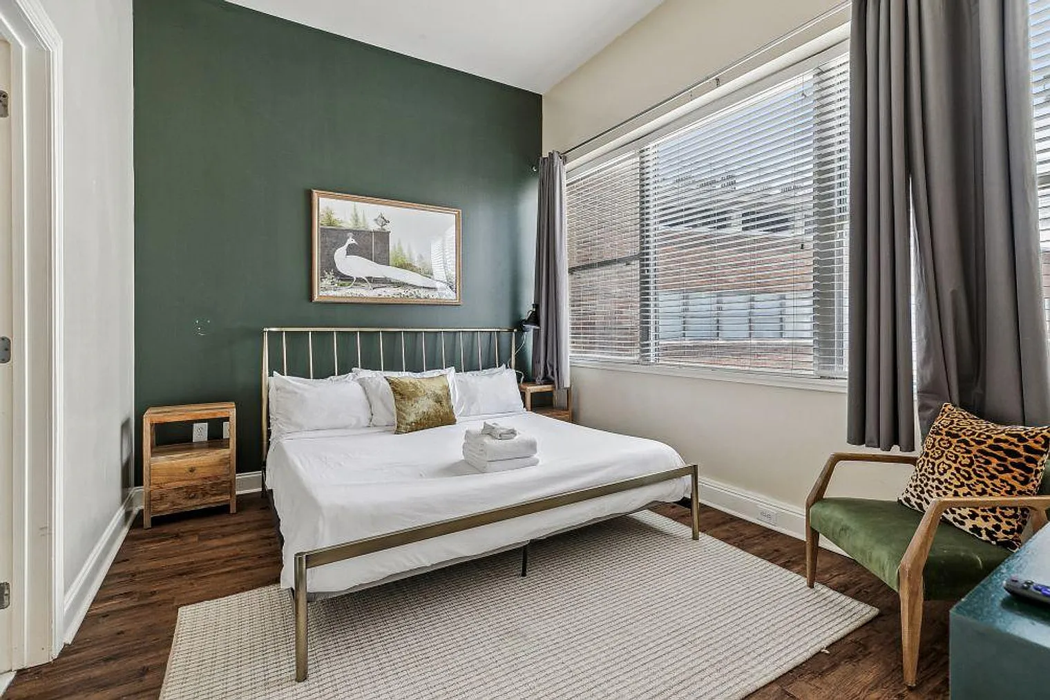 2 bed, 3.0 bath, 430 sqft, $7,341 — Photo 3