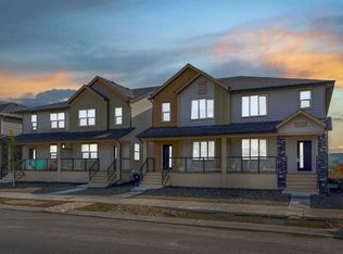 826 830 834 Wolf Willow Blvd SE #822, Calgary, AB T2X5R5